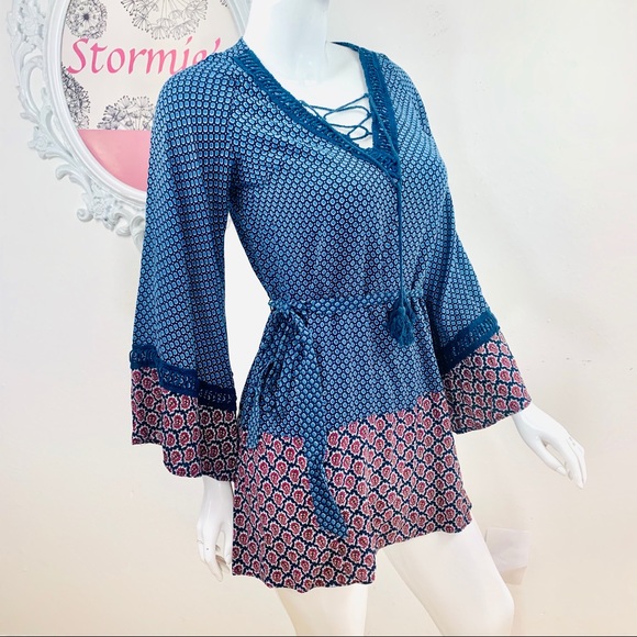 Miami Mixed Floral Lace V Plunge neckline - Picture 3 of 8